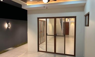 House for Sale at Noveleta Cavite 2 Storey with Parking