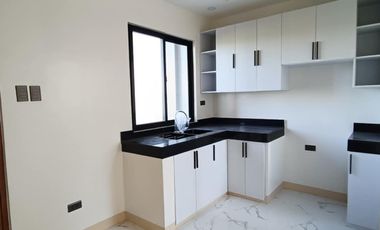 3 BEDROOMS SINGLE ATTACHED HOUSE AND LOT IN EASTRIDGE GOLF VILLAGE PRE SELLING