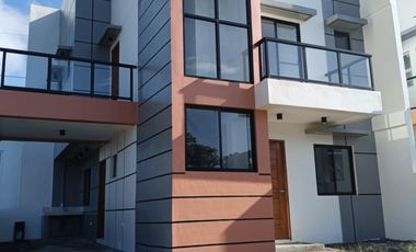 3 BEDROOMS SINGLE ATTACHED HOUSE AND LOT IN EASTRIDGE GOLF VILLAGE PRE SELLING