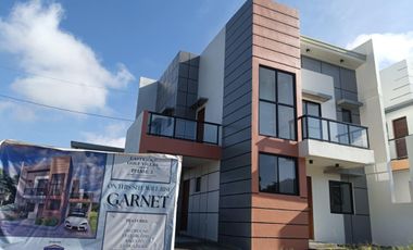 3 BEDROOMS SINGLE ATTACHED HOUSE AND LOT IN EASTRIDGE GOLF VILLAGE PRE SELLING