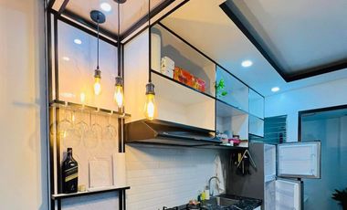 2 Bedroom Townhouse with Bathtub