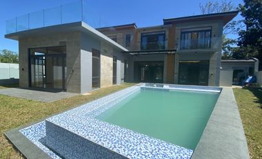 Modern Industrial House & Lot For Sale in Manila Southwoods with pool & view