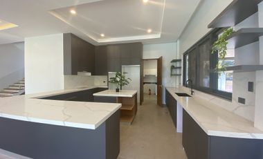 Modern Industrial House & Lot For Sale in Manila Southwoods with pool & view