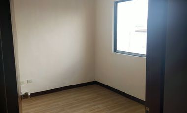 3 Storey, 4 Bedroom Townhouse for Sale at Metro Los Baños 2, Laguna