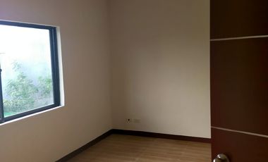 3 Storey, 4 Bedroom Townhouse for Sale at Metro Los Baños 2, Laguna