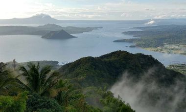 Overlooking Prime Lot 37, 800SQM for sale in Tagaytay