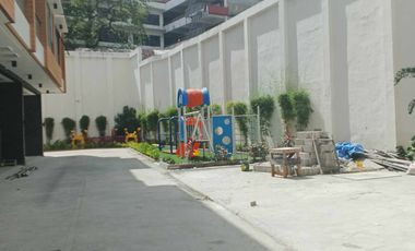 Near Quiapo: 4-Storey Townhouse with Elevator, 4 Bedrooms, Pool & Playground for Sale