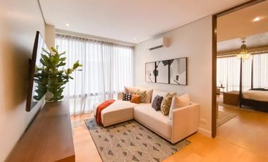 5 Bedrooms House and Lot for Sale in BF Homes, Parañaque CIty