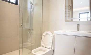 5 Bedrooms House and Lot for Sale in BF Homes, Parañaque CIty