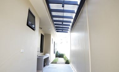 5 Bedrooms House and Lot for Sale in BF Homes, Parañaque CIty