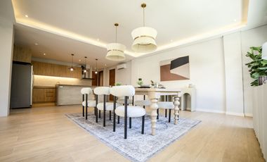5 Bedrooms House and Lot for Sale in BF Homes, Parañaque CIty