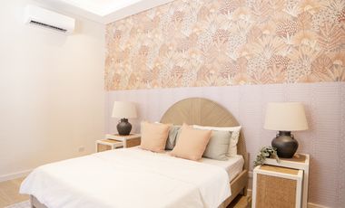 5 Bedrooms House and Lot for Sale in BF Homes, Parañaque CIty