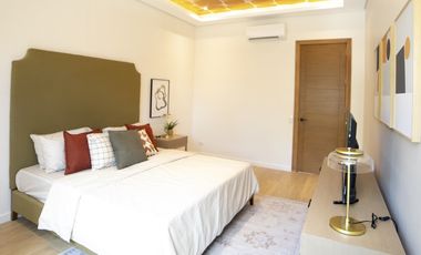 5 Bedrooms House and Lot for Sale in BF Homes, Parañaque CIty