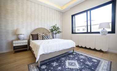 5 Bedrooms House and Lot for Sale in BF Homes, Parañaque CIty