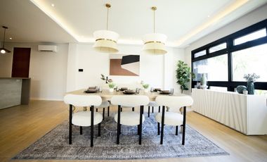 5 Bedrooms House and Lot for Sale in BF Homes, Parañaque CIty