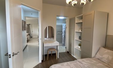 Pre Selling 65sqm 2BR in Las Pinas City near Vista Mall, Medical Center, SM Mall