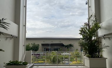 Pre Selling 65sqm 2BR in Las Pinas City near Vista Mall, Medical Center, SM Mall