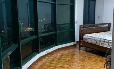 2BEDROOM CONDO FOR RENT - RENAISSANCE TOWER 3000, ORTIGAS CENTER, PASIG CITY