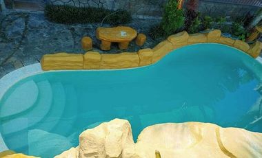 Tagaytay House with Pool for daily rental (Foggy Heights Villas)