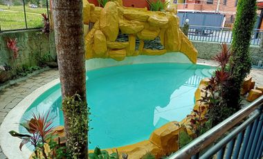 Tagaytay House with Pool for daily rental (Foggy Heights Villas)