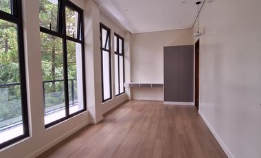 Baguio 4 brm Single Detached Home Ready to Move in Brand New 2 parking spaces