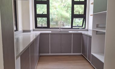 Baguio 4 brm Single Detached Home Ready to Move in Brand New 2 parking spaces