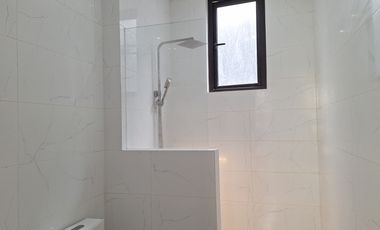 Baguio 4 brm Single Detached Home Ready to Move in Brand New 2 parking spaces