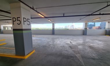 Maple at Ccf ortigas east tiendesitas STUDIO WITH AC