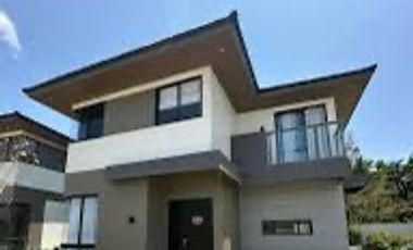 MODERN SPACIOUS 3 House in NUVALI STA ROSA LAGUNA