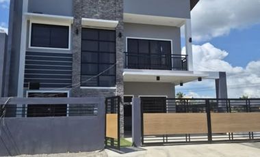 For Sale 4 Bedroom House and Lot in Corona del Mar, Talisay City