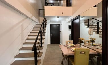 Fully Furnished 2 Bedroom Loft in The Fort Residences