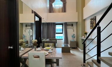 Fully Furnished 2 Bedroom Loft in The Fort Residences