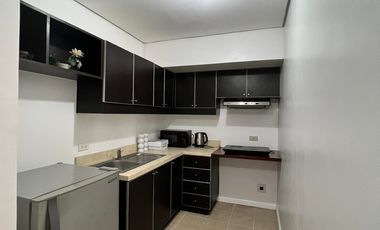 Fully Furnished 2 Bedroom Loft in The Fort Residences