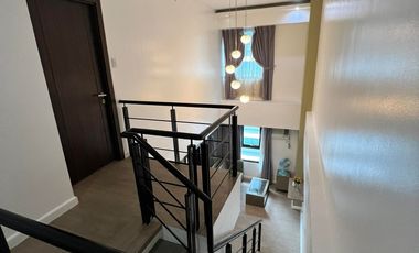 Fully Furnished 2 Bedroom Loft in The Fort Residences