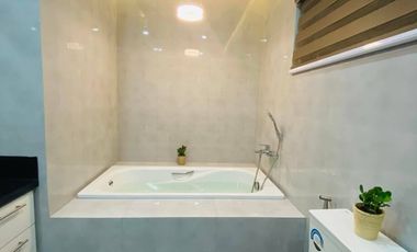 2 Storey House and Lot Monteverde Royale Executive Village, Taytay