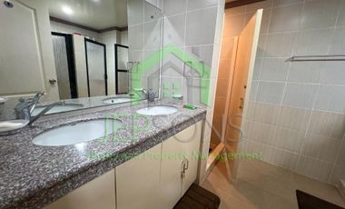 Huge Residential Apartment Building for sale
