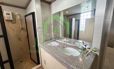 Huge Residential Apartment Building for sale