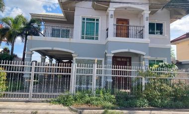 Spacious House in a Beautiful Secure Village in Paniqui Tarlac
