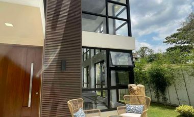 PUNTA FUEGO SEAVIEW HOUSE AND LOT