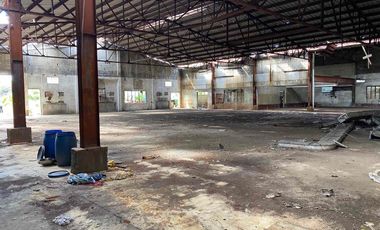 Vacant Lot with 3 Warehouse in Valenzuela T. Santiago