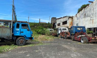 Vacant Lot with 3 Warehouse in Valenzuela T. Santiago