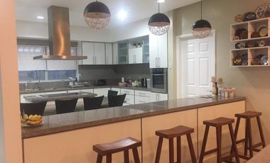 Elegant & Modern Two-Storey Home in Hillsborough Village, Muntinlupa City