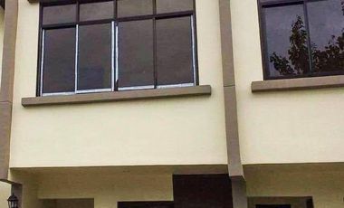 For Rent Fully Furnished Modern 3 Bedroom Residential Triplex Unit in B.F. Homes