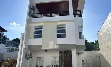 SINGLE ATTACHED HOUSE AND LOT WITH BEDROOM AT THE GROUND FLOOR FOR SALE IN ANTIPOLO CITY