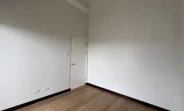 2BR Penthouse Condo with Parking for Sale at The Atherton, Parañaque City