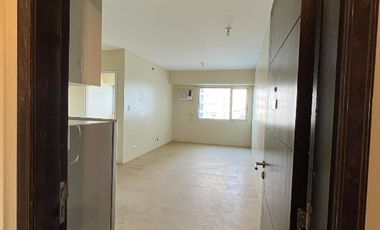 Rush: Avida Towers Altura 2BR Unit (Pasalo) with parking, Muntinlupa