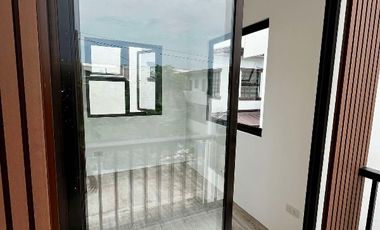 Brand new 2 storey house ( Pre-Selling)