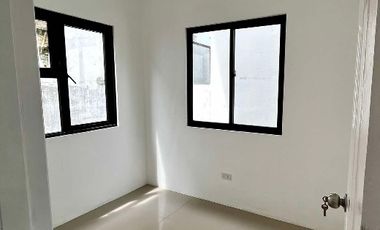 Brand new 2 storey house ( Pre-Selling)