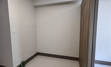 1 Bedroom w/ Balcony Rent to Own Condo 20k M.A fully furnished near in Shaw Blvd