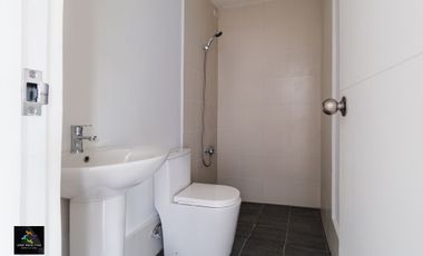 TOWNHOUSES MALAPIT SA SM MASINAG- 